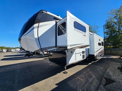2026 Jayco Pinnacle - Photo 3