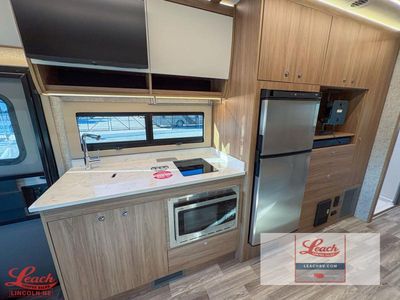 2025 Wayfarer 25 XRW - Photo 15