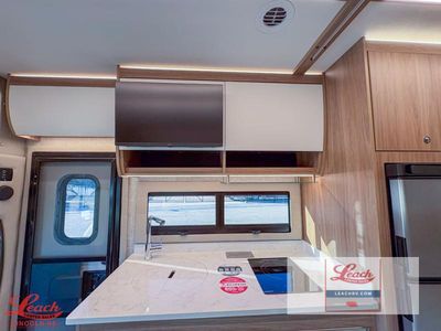 2025 Wayfarer 25 XRW - Photo 14