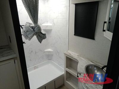 2026 Venture RV Stratus - Photo 28