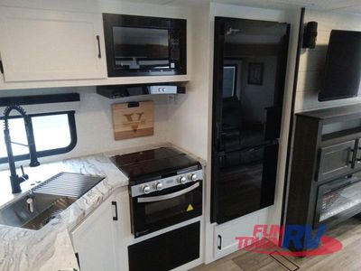 2026 Venture RV Stratus - Photo 19