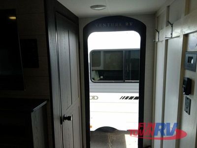 2026 Venture RV Stratus - Photo 16