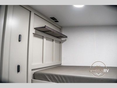 2026 Brinkley Model Z - Photo 39