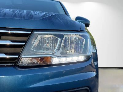 2020 Volkswagen Tiguan — photo 9 view