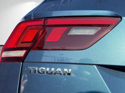 2020 Volkswagen Tiguan — photo 10 view