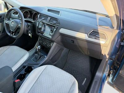 2020 Volkswagen Tiguan — photo 12 view