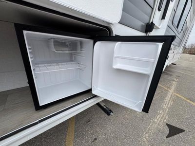 2025 Forest River RV Wildwood X-Lite - Photo 18