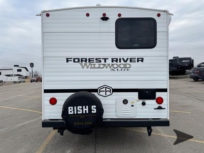 2025 Forest River RV Wildwood X-Lite - Photo 5