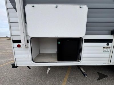 2025 Forest River RV Wildwood X-Lite - Photo 17