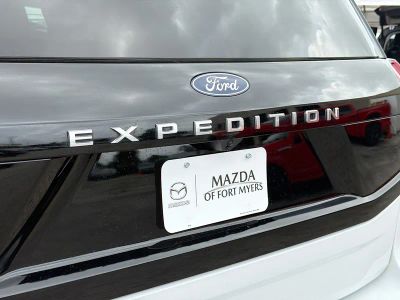 2025 Ford Expedition — photo 11 view