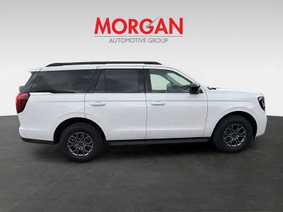 2025 Ford Expedition — side profile view