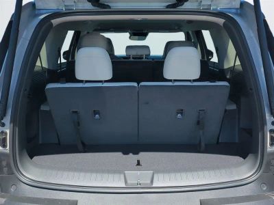 2026 Hyundai SANTA FE HYBRID — photo 14 view