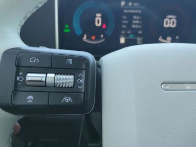 2026 Hyundai SANTA FE HYBRID — photo 30 view
