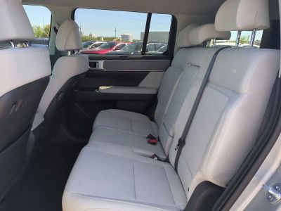 2026 Hyundai SANTA FE HYBRID — photo 17 view