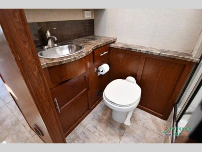 2014 Forest River RV Legacy Elite — photo 41 view