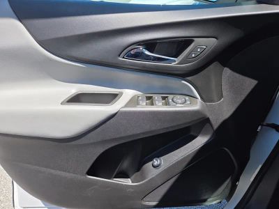 2024 Chevrolet Equinox — photo 24 view