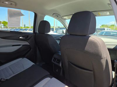 2024 Chevrolet Equinox — photo 12 view