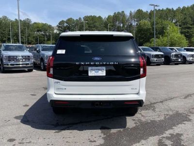 2026 Ford Expedition - Photo 4