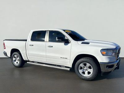 2019 RAM 1500 Big Horn in Bright White Clearcoat — front three-quarter view