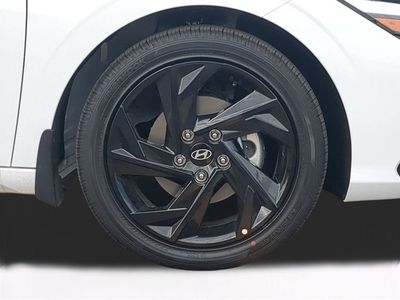 2026 Hyundai ELANTRA — photo 11 view