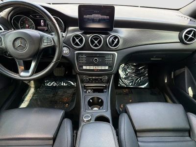 2018 Mercedes-Benz CLA — photo 17 view