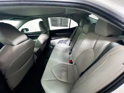 2019 Toyota Camry — photo 25 view