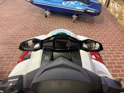 2025 Yamaha WaveRunners VX Limited - Photo 14