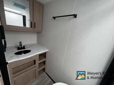 2026 Grand Design Imagine AIM - Photo 15