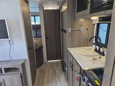2022 Coachmen RV Clipper Ultra-Lite — photo 19 view