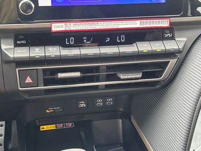 2026 Toyota Camry - Photo 14