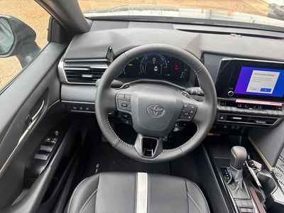 2026 Toyota Camry - Photo 3