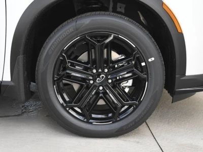 2026 INFINITI QX60 — photo 38 view