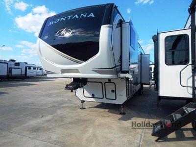 2025 Keystone Montana - Photo 2