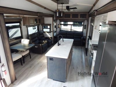 2025 Keystone Montana - Photo 4