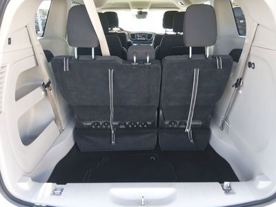 2023 Chrysler Voyager - Photo 11