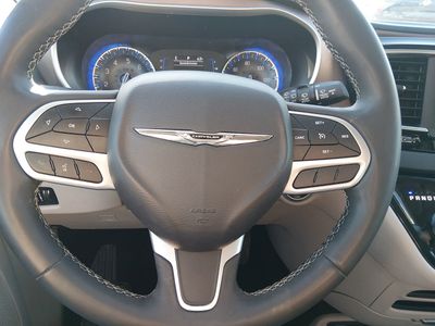 2023 Chrysler Voyager - Photo 12