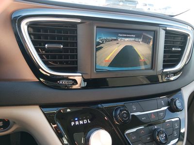 2023 Chrysler Voyager - Photo 16