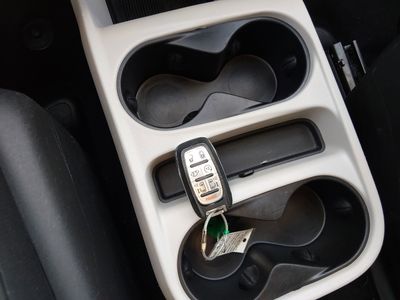 2023 Chrysler Voyager - Photo 15