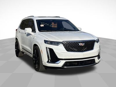 2022 CADILLAC XT6 — rear three-quarter view