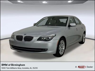 2010 BMW 528i Sedan - Photo 5