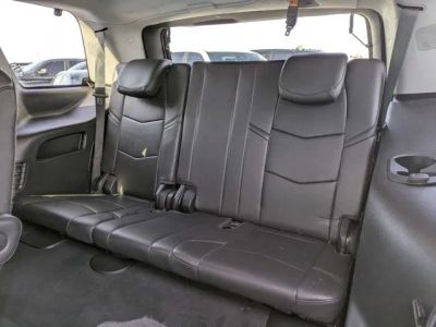 2018 Cadillac Escalade — photo 15 view