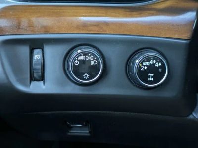 2018 Cadillac Escalade — photo 27 view