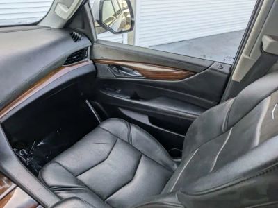 2018 Cadillac Escalade — photo 19 view