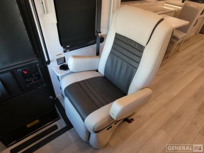 2026 Holiday Rambler Nautica — photo 11 view