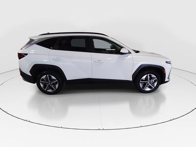 2025 Hyundai Tucson — photo 8 view