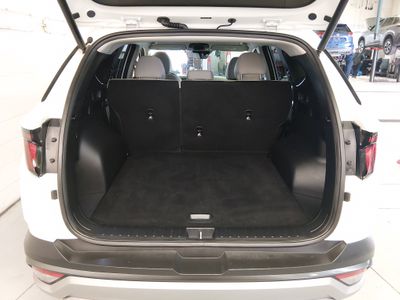 2025 Hyundai Tucson — photo 11 view