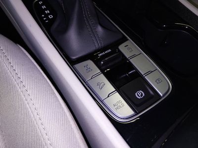 2025 Hyundai Tucson — photo 16 view