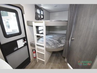 2026 Coachmen RV Catalina Legacy — photo 18 view