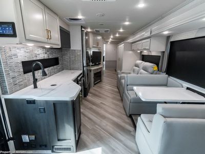 2026 Fleetwood Bounder - Photo 8