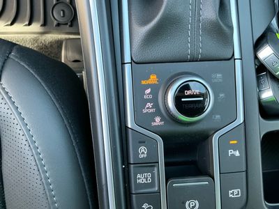 2026 Kia Sorento — photo 8 view